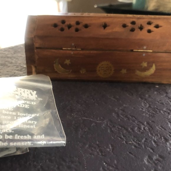 Incense Burner Moon Design 2 Refills - Picture 2 of 4